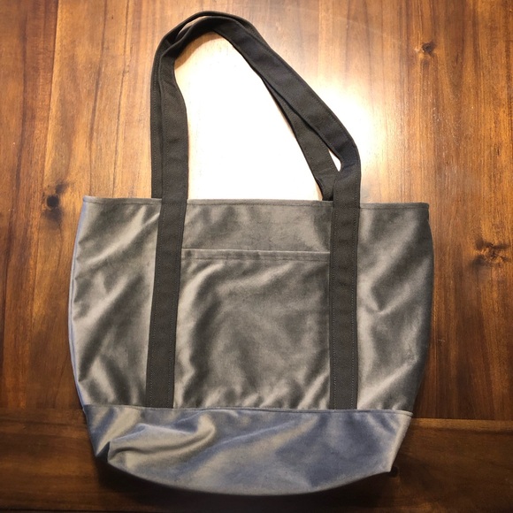 Hand-Made Velvet Tote Bag with Pockets - Picture 1 of 6